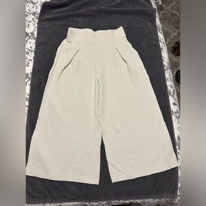 Lululemon Cropped Flared Pants